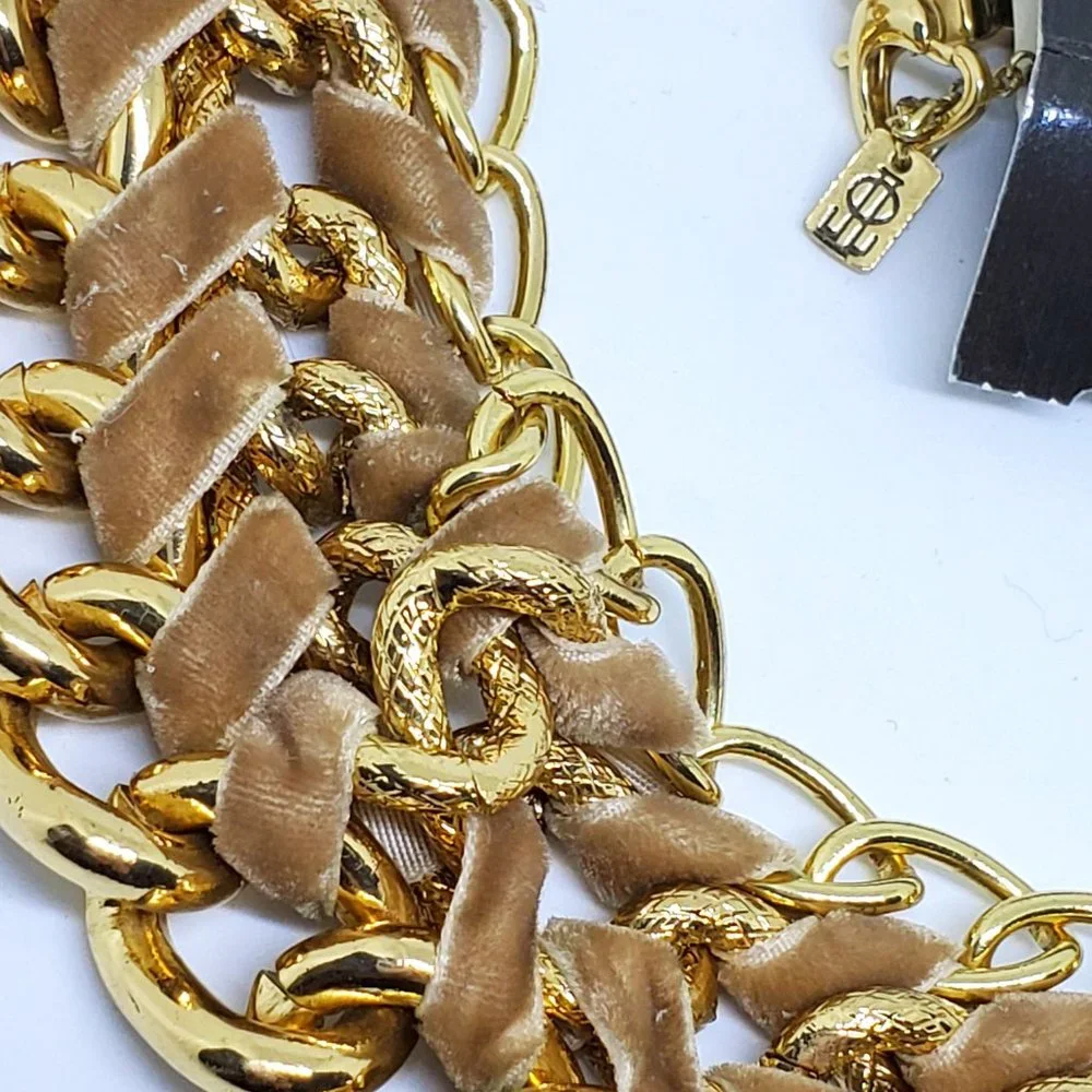 NWT Wide Gold Chain Choker Statement Collar Necklace with Velvet Ribbon Wrap